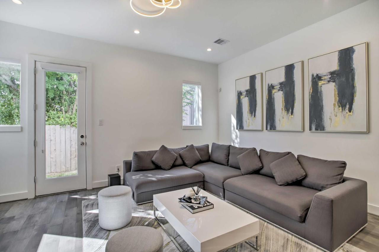 Newly-Built Luxury Galleria Area Townhome! Houston Eksteriør bilde