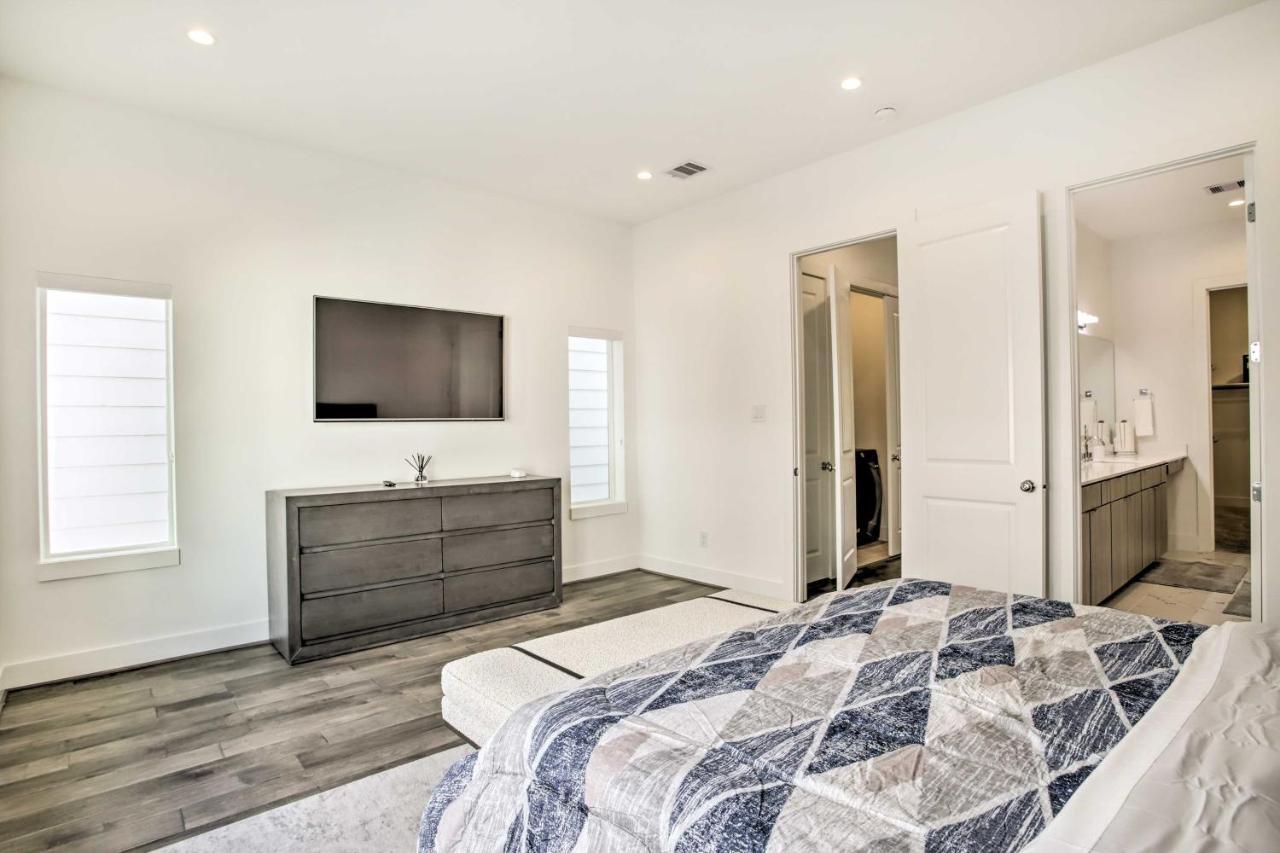 Newly-Built Luxury Galleria Area Townhome! Houston Eksteriør bilde