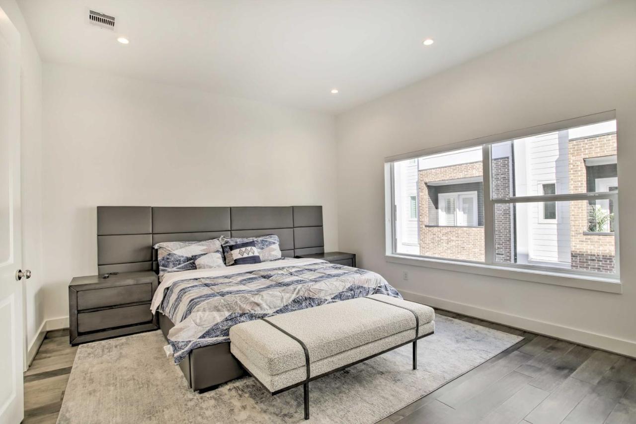 Newly-Built Luxury Galleria Area Townhome! Houston Eksteriør bilde