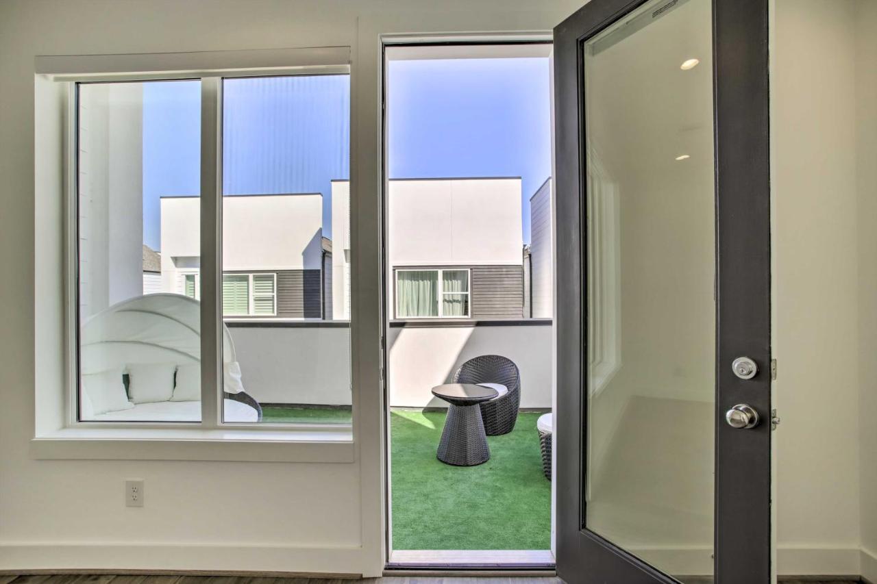 Newly-Built Luxury Galleria Area Townhome! Houston Eksteriør bilde