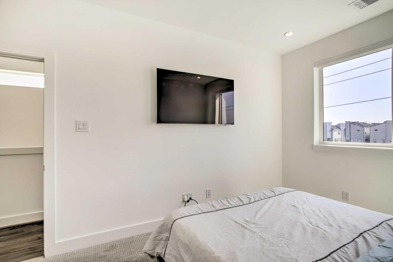 Newly-Built Luxury Galleria Area Townhome! Houston Eksteriør bilde